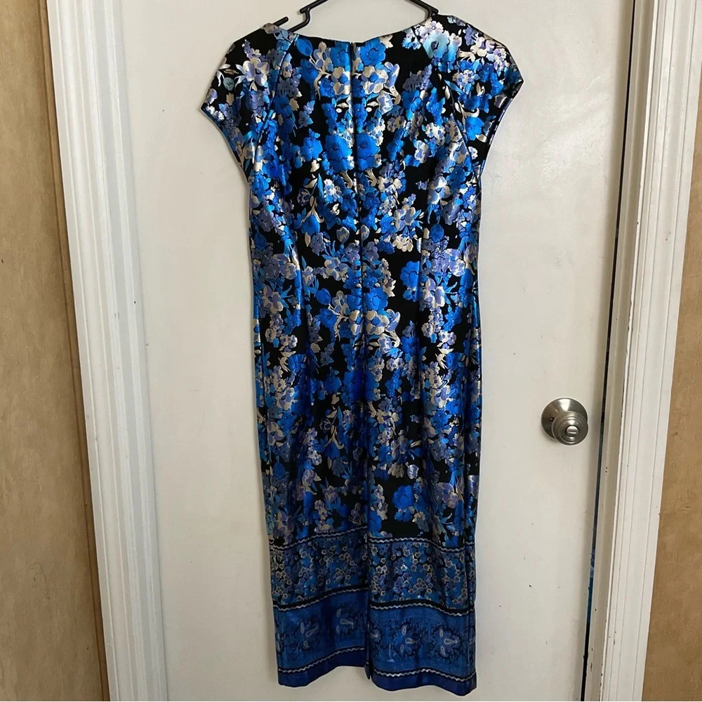 Beige by ECI Dress - Picture 6 of 11